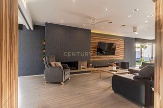 Chalet en venta en Cenes de la Vega