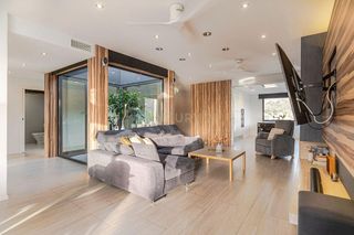 Chalet en venta en Cenes de la Vega