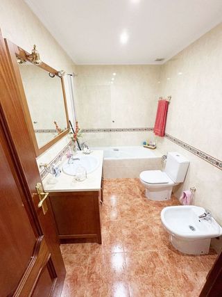 Casa pareada en venta en Arroyo del Moro - Noreña en Córdoba