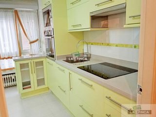 Piso en alquiler en Milán - Pumarín - Teatinos en Oviedo