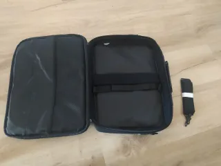 Maletín negro para portátil