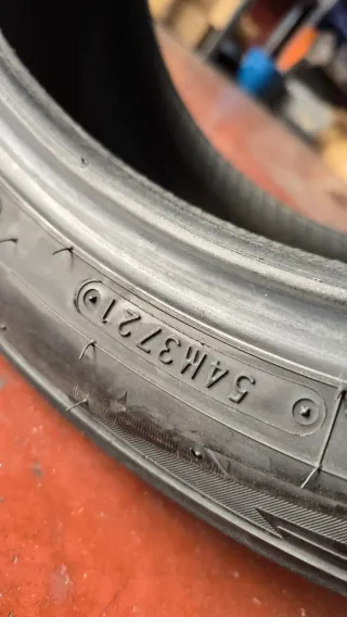 Toyo R888R Neumáticos