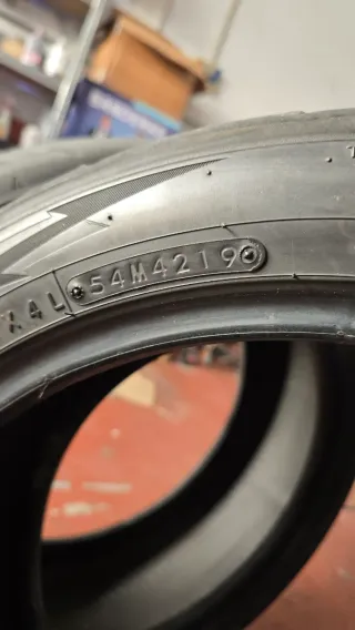 Toyo R888R Neumáticos