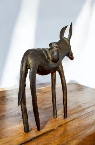 Figura bronce burro africano antiguo