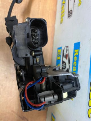 CERRADURA PUERTA DELANTERA IZQUIERDA SEAT LEON