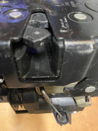 CERRADURA PUERTA DELANTERA IZQUIERDA SEAT LEON