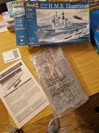 Lote maquetas portaaviones diferentes marcas Nuevo