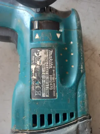 Taladro Makita HR2470
