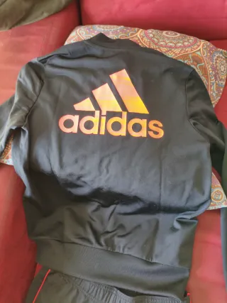 Chándal Adidas niño negro y rosa, talla 11-12años