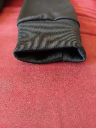 Chándal Adidas niño negro y rosa, talla 11-12años