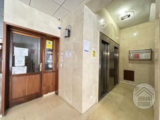 Oficina en venta en Mercado en Alicante