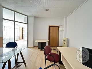 Oficina en venta en Mercado en Alicante