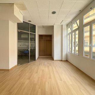 Oficina en venta en Mercado en Alicante