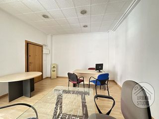 Oficina en venta en Mercado en Alicante