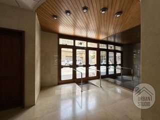 Oficina en venta en Mercado en Alicante