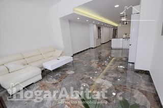 Piso en venta en Benicalap en Valencia