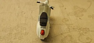 Vespa Primavera 125 - 1969 - Scala 1/18