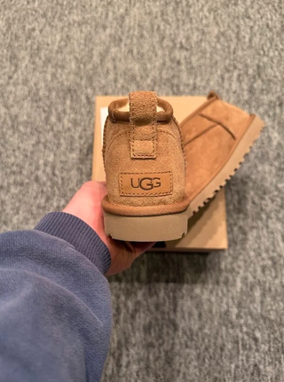 Stivali UGG Classic Ultra Mini Beige
