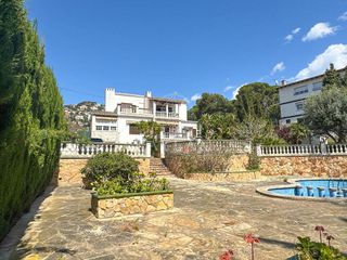 Chalet en venta en Roca Grossa - Serra Brava en Lloret de Mar