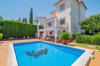 Chalet en venta en Barrio de la Vega en Monachil