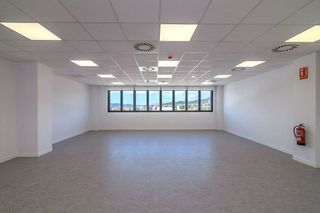 Oficina en alquiler en Sant Just Desvern