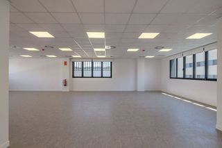 Oficina en alquiler en Sant Just Desvern