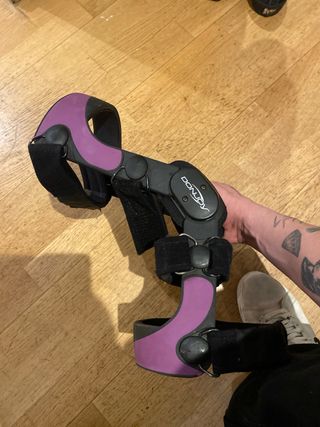 Rodillera DonJoy para ligamentos y recuperación