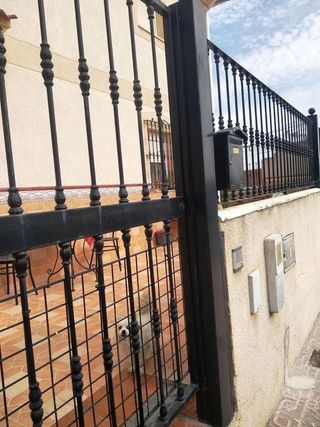 Casa adosada en venta en Bujalance