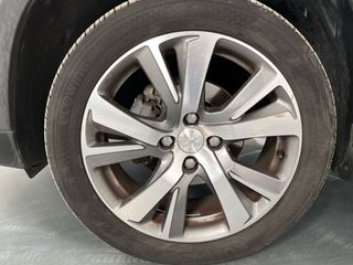 Peugeot 2008 Allure BlueHDi 100 S&S