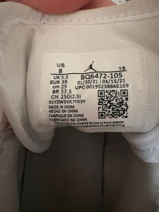 Tenis Nike Air Jordan 1 Mid Gris Blanco