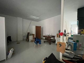 Local comercial en alquiler en Baeza
