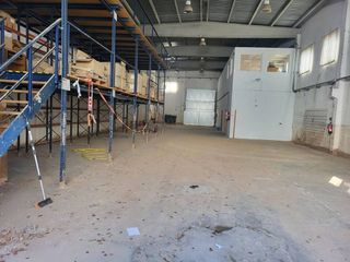 Nave industrial en alquiler en Sedaví
