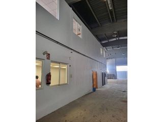 Nave industrial en alquiler en Sedaví
