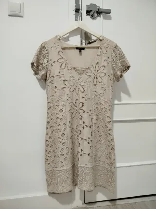 Vestido beige Mango encaje talla L