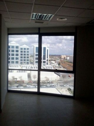 Oficina en alquiler en San Jerónimo - La Bachillera en Sevilla