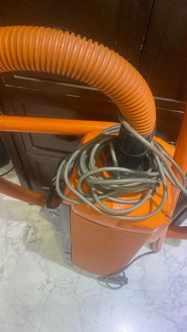 Aspiradora Electrolux Naranja