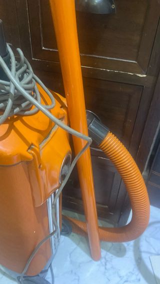 Aspiradora Electrolux Naranja