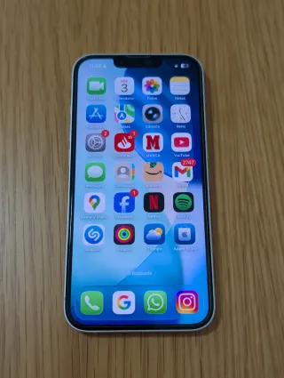 iPhone 13 128GB Blanco - IMPOLUTO