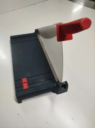 Guillotina de papel