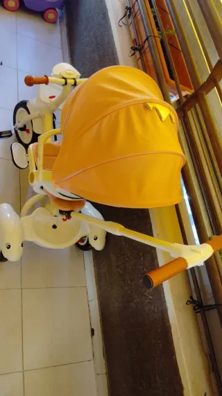 Triciclo para niña con toldo