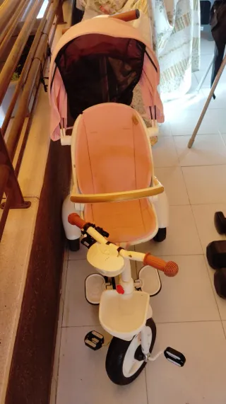 Triciclo para niña con toldo