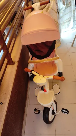 Triciclo para niña con toldo