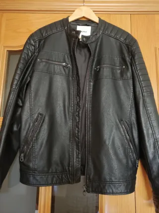 Cazadora negra Talla L