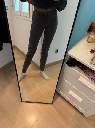 pantalon vaquero gris zara tipo skinny/slim fit