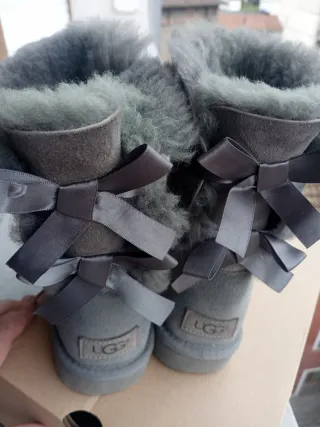 Botas UGG Bailey Bow II Gris