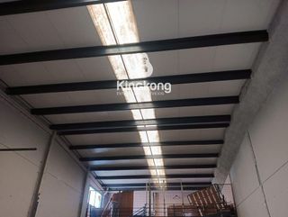Nave industrial en venta en Torres de la Alameda