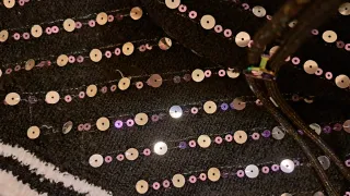 Jersey Negro con Lentejuelas Plateadas