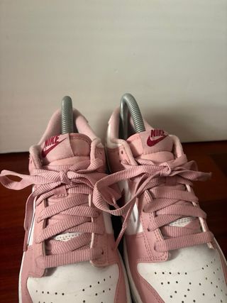 Tenis Nike Dunk Rosa y Blanco