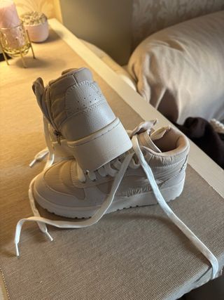 Zapatillas Zara altas rosa palo y blanco