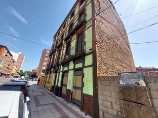 Local comercial en venta en La Vega - Oteruelo en León